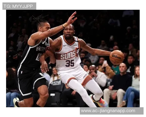 布克强调团队合作重要性力求避免单打独斗保持合理出手机会